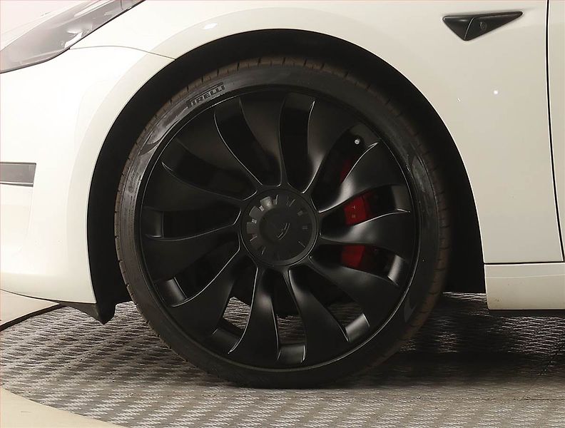 Tesla Model 3 (2023) Long Range 4WD 79kWh, SoH 95% - fotka 14 z 32