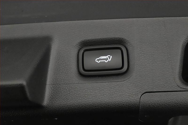 Hyundai Santa Fe (2023) 2.2 CRDi - fotka 22 z 24