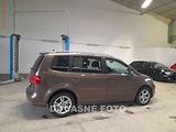 Volkswagen Touran (2014) 2.0TDi, AC, park.čidla - náhled 1