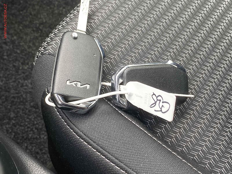 Kia Ceed (2022) 1.5T-GDi SW, 1.maj,ČR, LED - fotka 17 z 17
