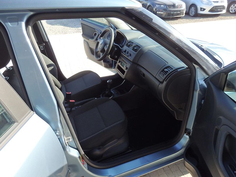 Škoda Fabia 1.4 16V KLIMA, ZÁVĚS - fotka 10 z 13