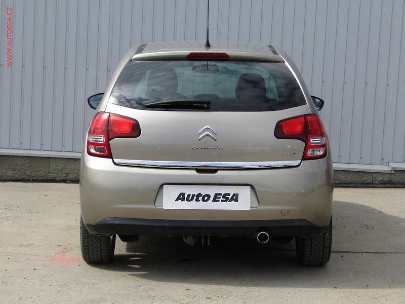 Citroën C3 (2011) 1.6 HDi, ČR, Exclusive - fotka 5 z 16
