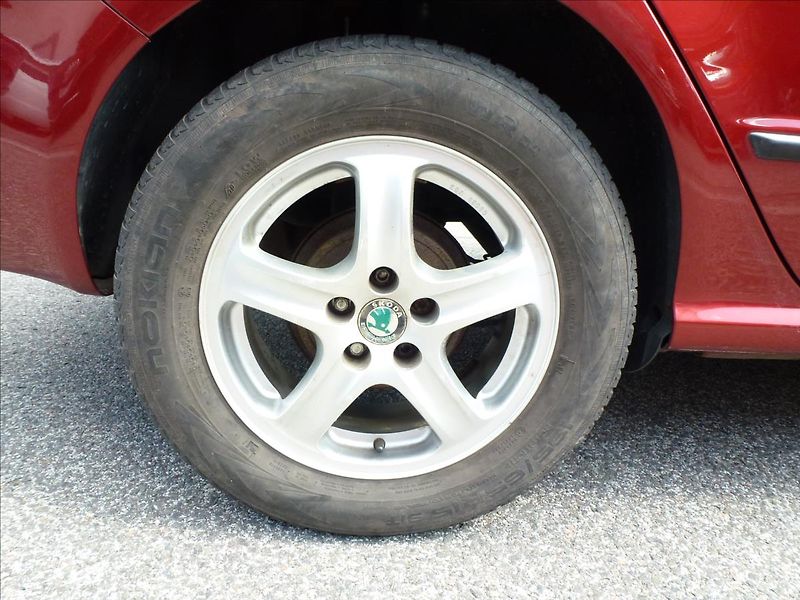 Škoda Fabia 1,4 16V Parkovací kamera - fotka 45 z 47