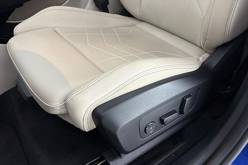 BMW X1 xDrive20d - fotka 7 z 24