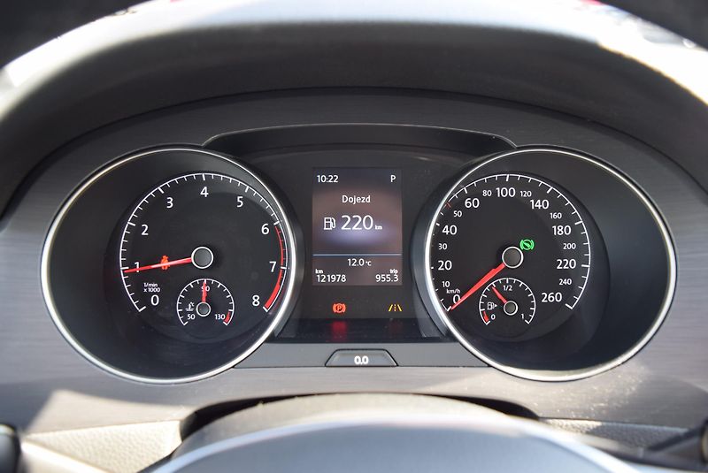 Volkswagen Golf Sportsvan (2020) 1.5TSI EVO 110kw DSG LED TAŽNÉ - fotka 36 z 48