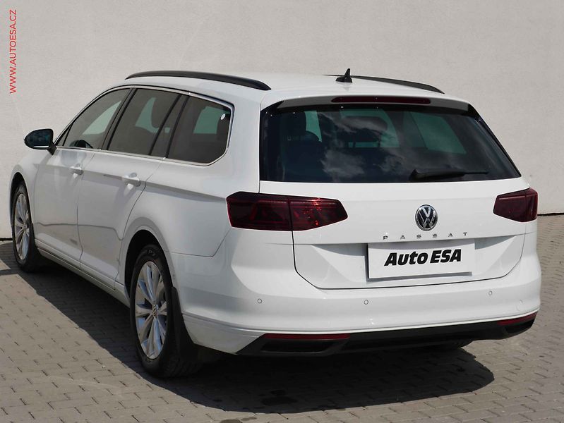 Volkswagen Passat (2020) 2.0TDI, servis.kniha, DSG - fotka 6 z 25