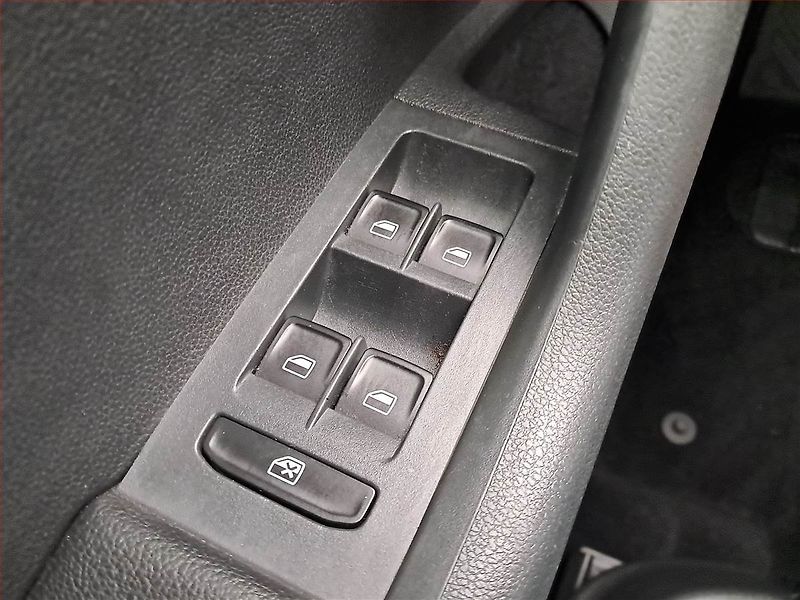 Škoda Octavia (2015) Scout 2.0 TDI, 4X4, Automat - fotka 18 z 20