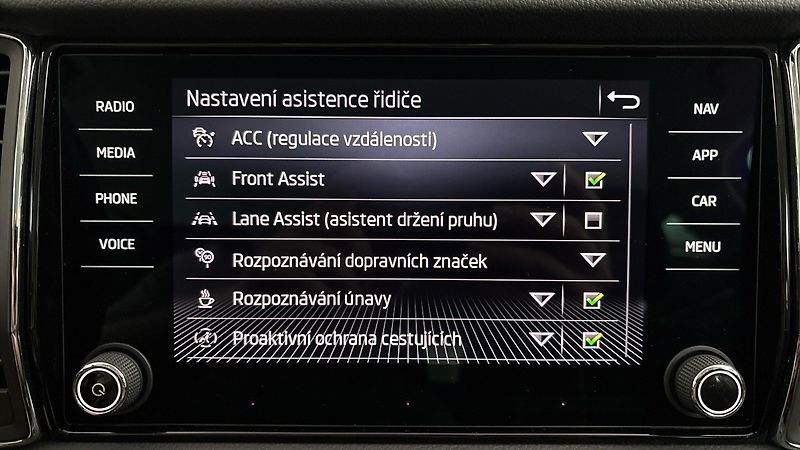 Škoda Kodiaq 2.0 TDI DSG 4x4 Style - fotka 27 z 30