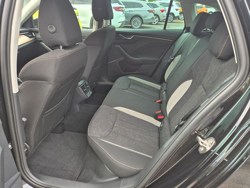 Škoda Scala 1.0 TSI 85kW Style, CZ, servis - fotka 10 z 23