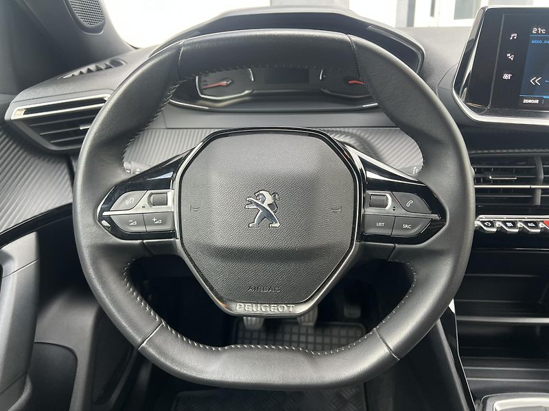 Peugeot 2008 (2024) 1.2T 130K KAMERA ČR NOVÉ 1.MAJ - fotka 12 z 21