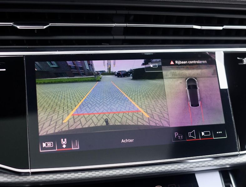 Audi Q8 (2026) 55 TFSIe Quattro - fotka 43 z 47