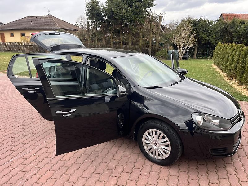 Volkswagen Golf 1.4 59KWMPI,NAVI,DVD,TZ,2xKOLA - fotka 30 z 45