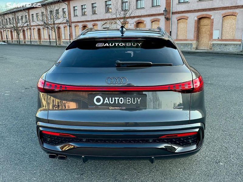 Audi Q5 2.0 TDI SPORTBACK 4x4 S-LINE - fotka 8 z 45