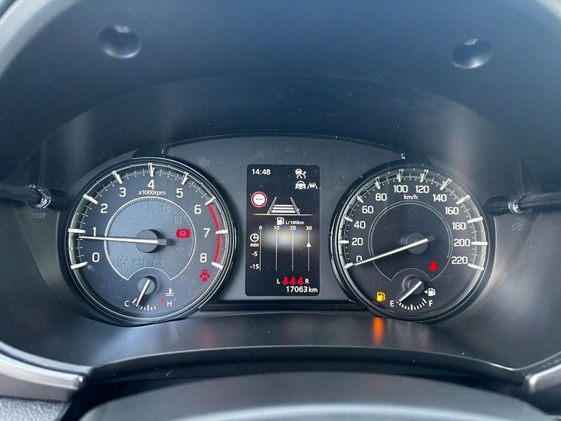 Suzuki Vitara Premium - fotka 11 z 13