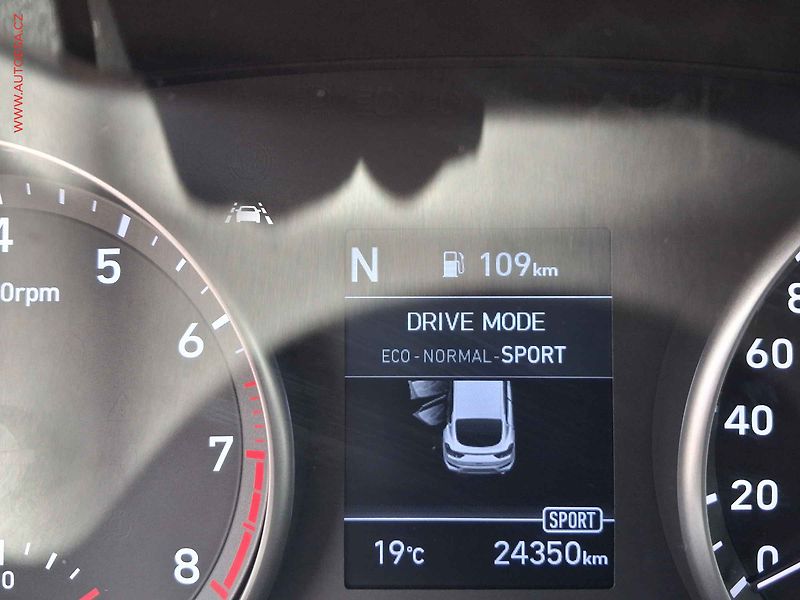 Hyundai i30 (2020) 1.5 T-GDi, 1.maj,ČR, AC, TZ - fotka 18 z 24