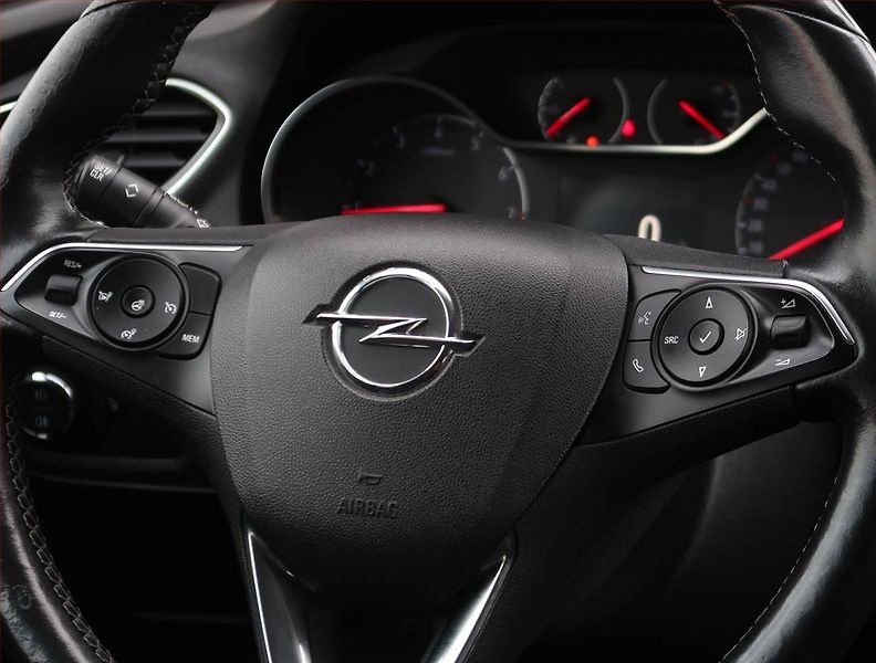 Opel Grandland X (2018) Innovation 1.2 Turbo - fotka 21 z 21
