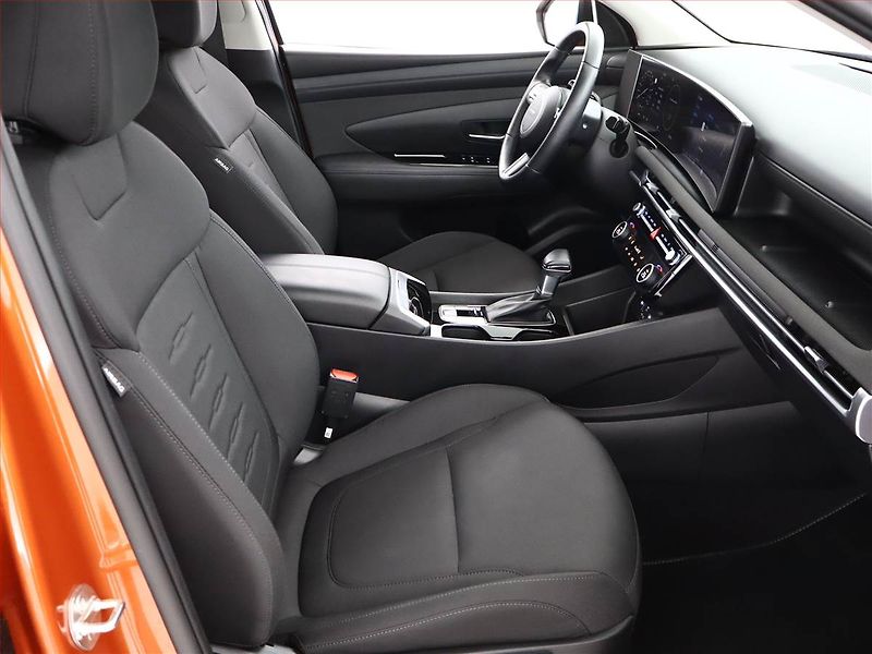 Hyundai Tucson (2024) 1.6 T-GDI 48V MHEV - fotka 7 z 16