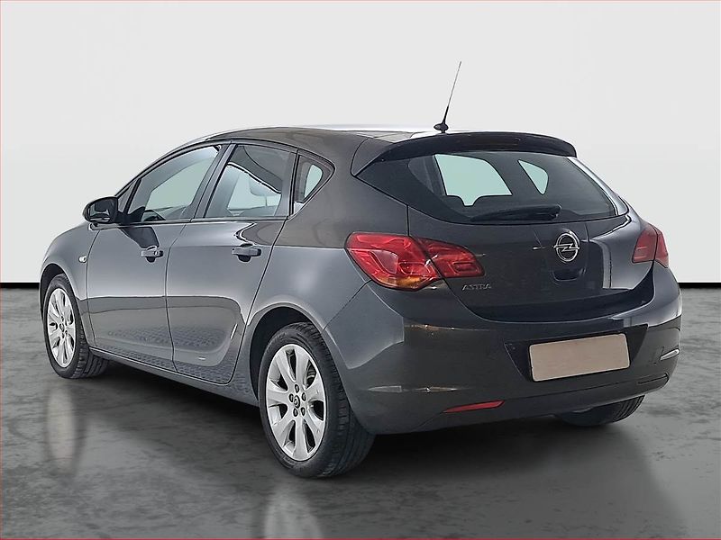 Opel Astra (2012) 1.6 16V, po STK, udržované - fotka 4 z 17
