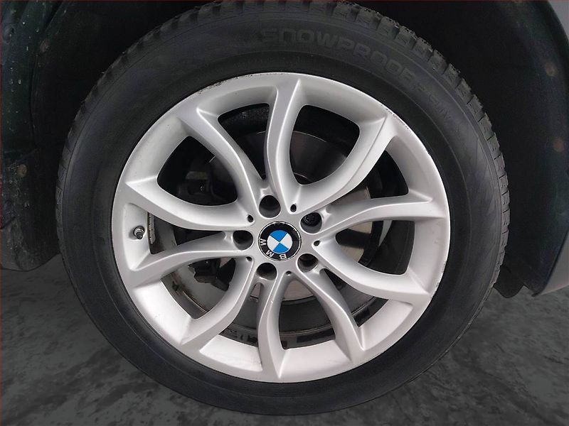 BMW X6 (2015) xDrive30d - fotka 15 z 23