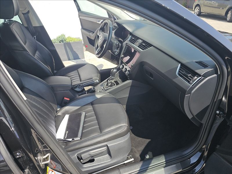 Škoda Octavia III 2,0TDi 110KW STYLE + - fotka 37 z 46