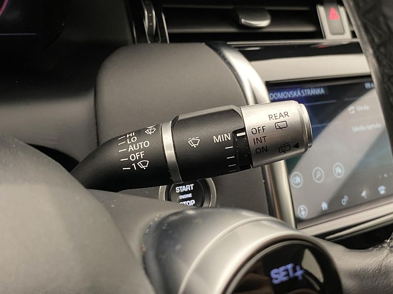 Land Rover Discovery Sport D150 S AWD AUT CZ - fotka 22 z 43