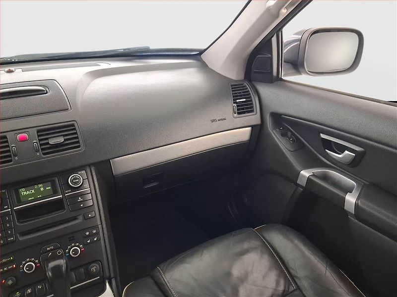 Volvo XC90 (2010) D5, 4X4, Automat, 7 míst - fotka 8 z 21