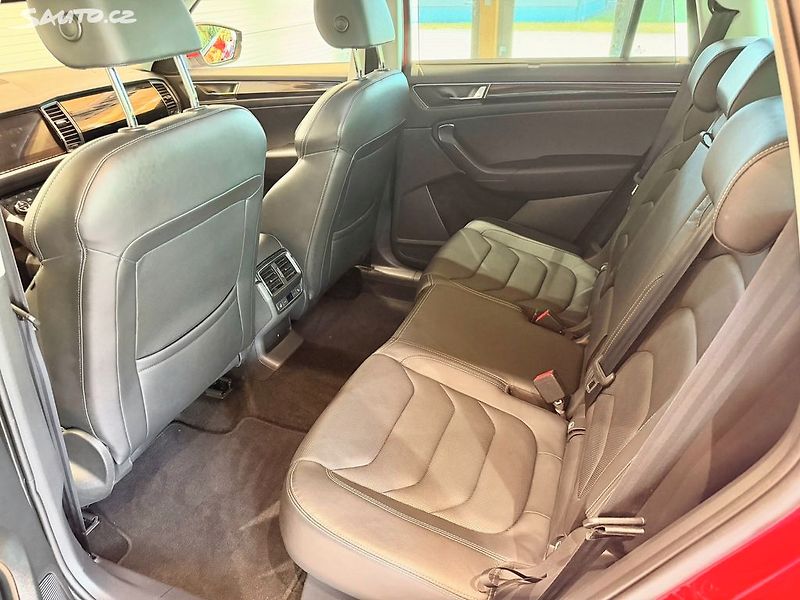 Škoda Kodiaq 2.0 TDi DSG 4x4 Style Plus - fotka 27 z 37
