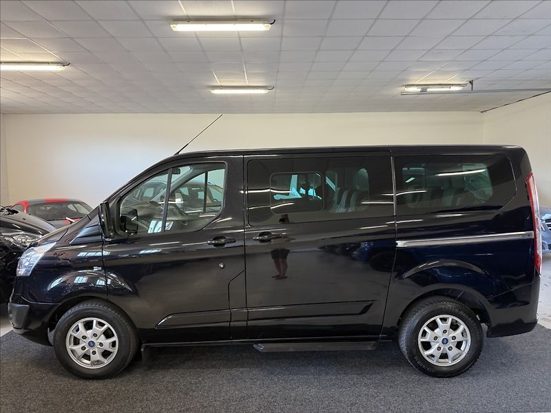 Ford Tourneo Custom 2,2 TitaniumX,114kW,po servisu - fotka 3 z 31