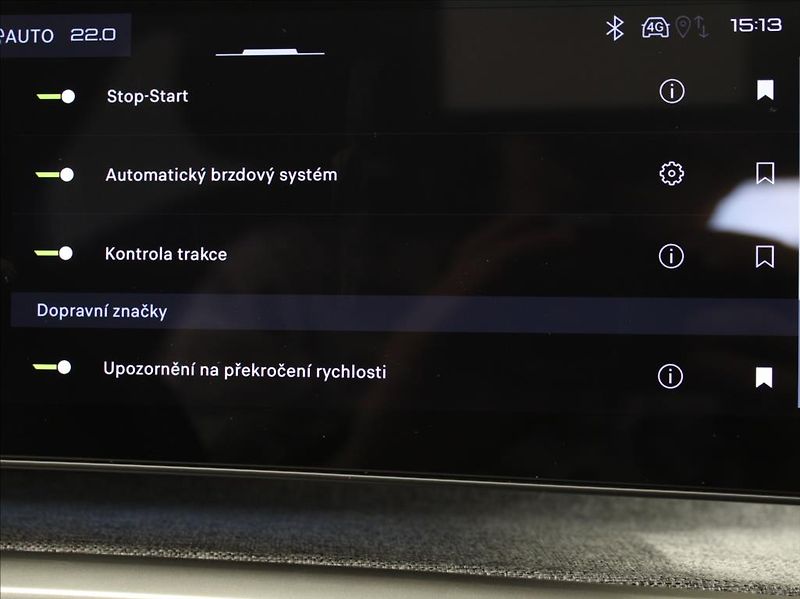 Peugeot 5008 1,2 Hybrid Allure 20tkm. ČR - fotka 14 z 28