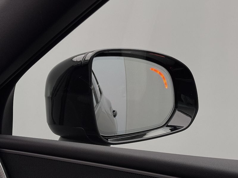 Volvo XC60 B5 AWD BLACK EDITION AUT  - fotka 21 z 49
