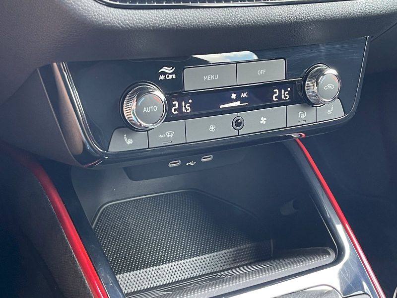 Škoda Fabia (2025) 1.5 TSI 110kW Monte Carlo DSG - fotka 13 z 34