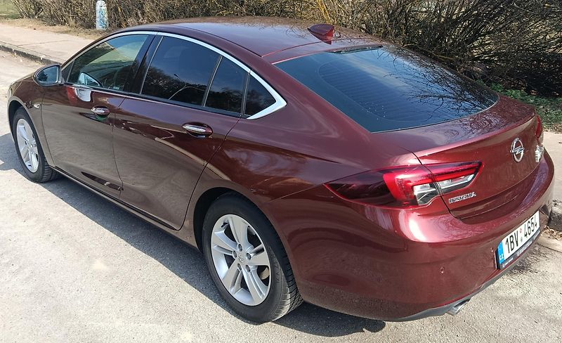 Opel Insignia (2018) - fotka 4 z 18
