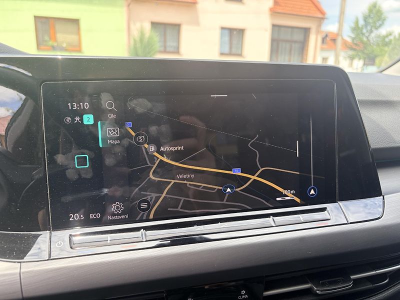 Volkswagen Golf 1.4TSI HYBRID VIRTUAL LED - fotka 27 z 50