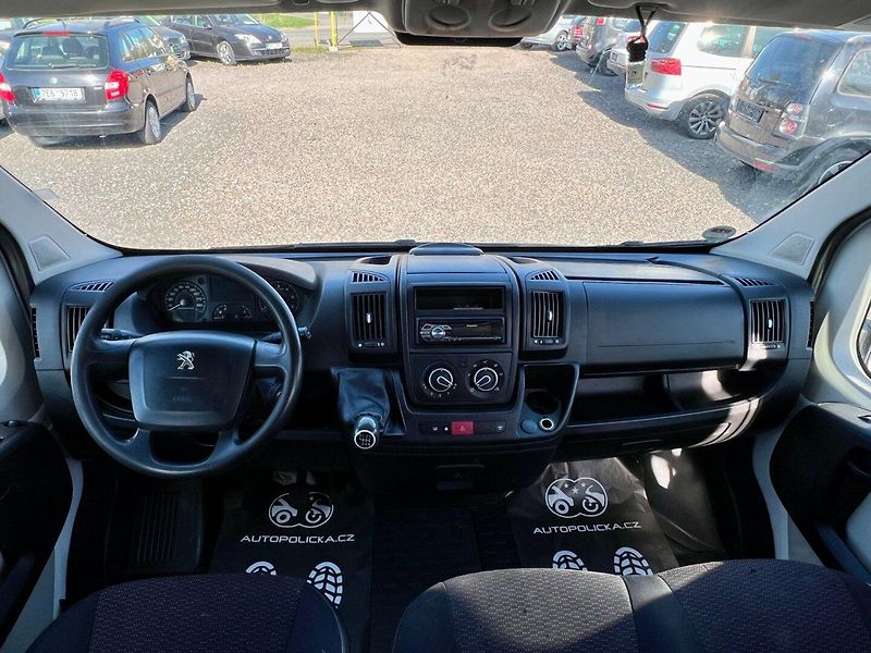 Peugeot Boxer (2015) 2.2d 96 kW 6 míst L3H2 - fotka 14 z 19
