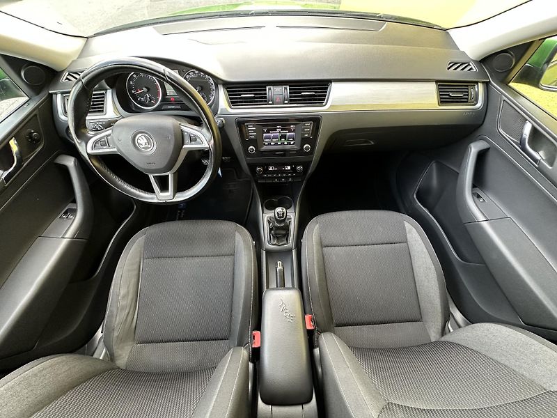 Škoda Rapid (2016) Spaceback 1.2TSI/66kW 1.Maj.  - fotka 7 z 35