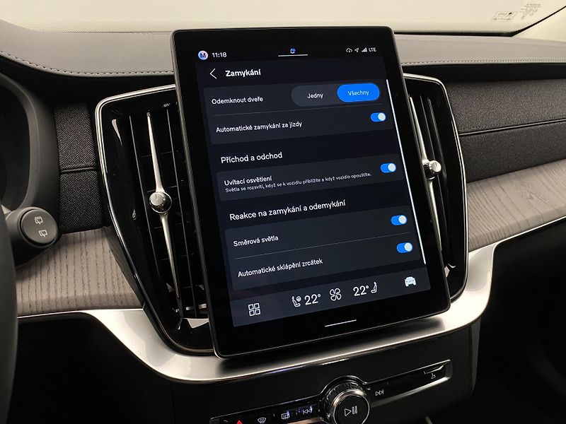 Volvo XC90 (2026) T8 AWD Plug-in DARK PLUS 7m - fotka 58 z 72