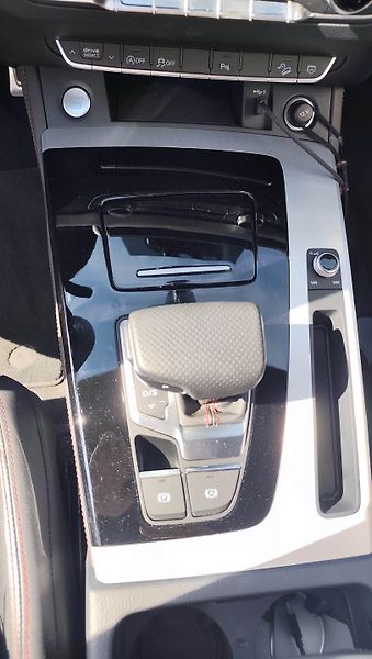 Audi Q5 (2023) Sportback S-line, B&O, Quattro - fotka 20 z 47