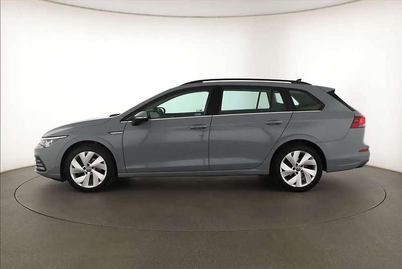 Volkswagen Golf (2021) Style 1.5 TSI - fotka 3 z 19