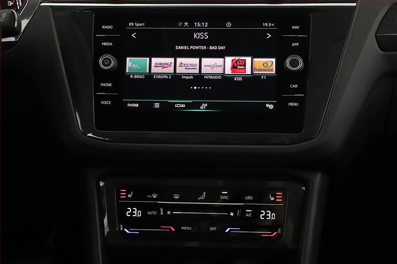 Volkswagen Tiguan (2021) 2.0 TDI - fotka 13 z 22