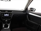 Škoda Octavia (2014) 1.6 TDI, Serv.kniha, Tempomat - náhled 8