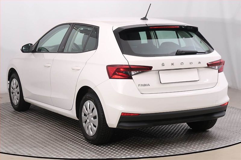Škoda Fabia (2023) Ambition 1.0, ČR,1.maj - fotka 4 z 15