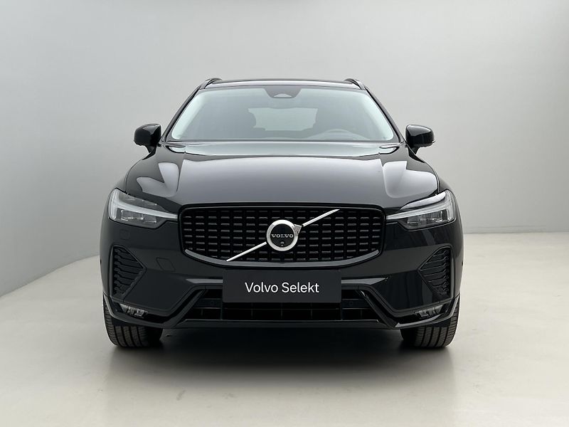 Volvo XC60 B5 AWD PLUS DARK AUT 1.maj. - fotka 14 z 46