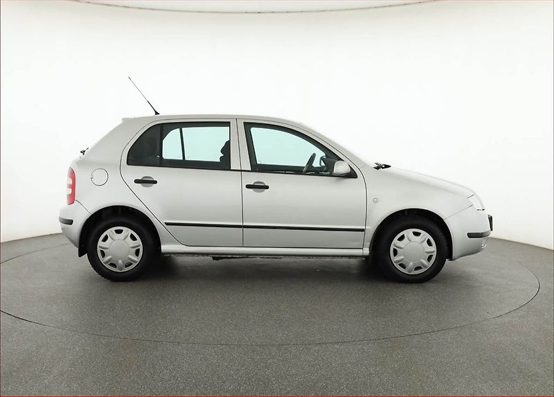 Škoda Fabia (2004) 1.2 12V, nová STK, CZ doklady - fotka 6 z 13