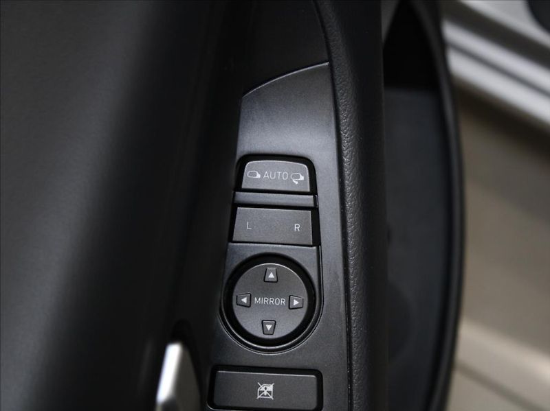 Hyundai i30 1,0 T-GDi 88kW 37tkm.Záruka ČR - fotka 16 z 23