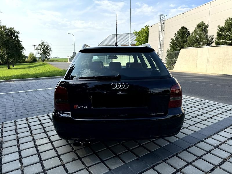 Audi RS 4 B5 2.7 V6 - fotka 9 z 20