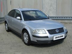 Volkswagen Passat (2002) 1.6 i, AC, výhřev sed - fotografie inzerátu