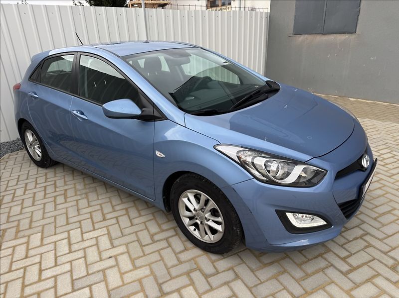 Hyundai i30 1,4 i 73kW ALU klima původ ČR - fotka 7 z 50