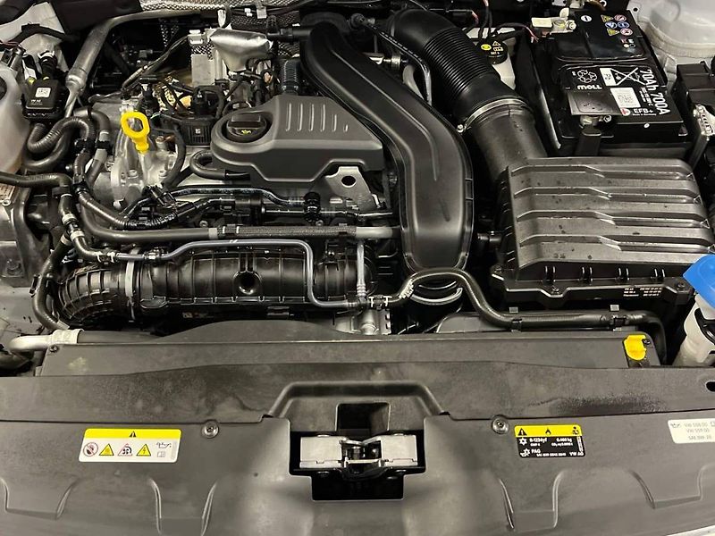 Škoda Karoq (2024) 1.5 TSI 110kW Fresh - fotka 21 z 22