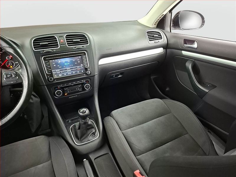 Volkswagen Golf (2011) 1.6 TDI, nová STK, dobrý stav - fotka 8 z 16