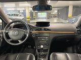 Renault Laguna (2006) 2.0 dCi, 127kW, Initiale Paris - náhled 4